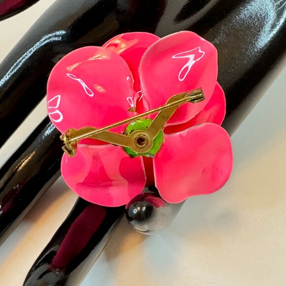 Vintage Enamel Over Metal Brooch Deep Fluo Pink Rose Flower - Picture 3 of 3